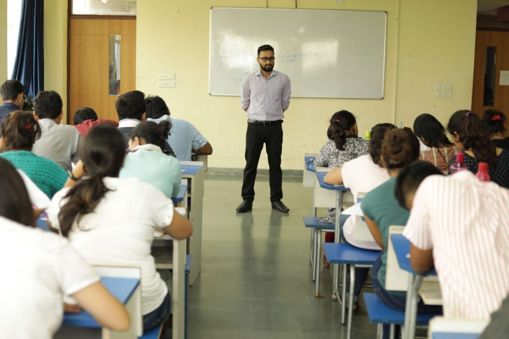 Sri Vidya Academy classroom session